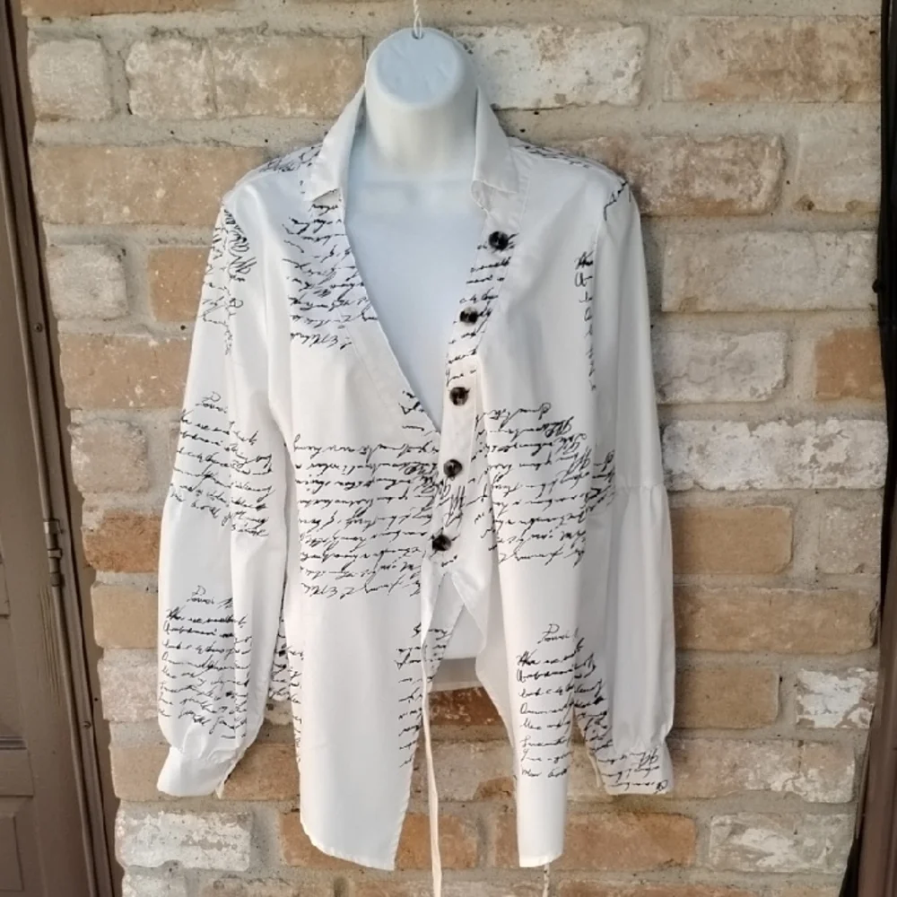 SHEIN White Script Print Blazer